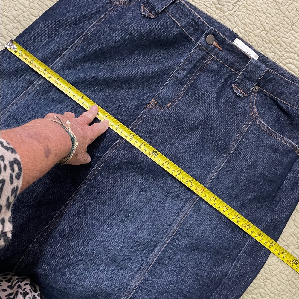 Venezia dark wash denim skirt with jewel pockets - Picture 6 of 7